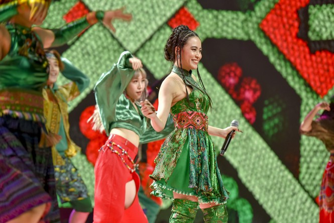 TP.HCM: Binz, Hoàng Thuỳ Linh, Min... thắp sáng Lễ hội Countdown đón chào năm 2021 - Hình 9