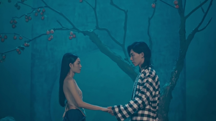 Erik bị netizen chê tơi tả trong MV mới Anh luôn là lý do - Hình 5