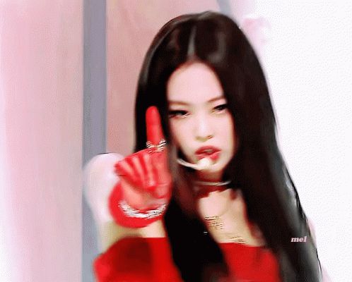 Chịu không nổi vì loạt ảnh cận màn bức tử vòng 1 tràn lên cả cổ của Jennie (BLACKPINK), fan đã quen cũng phải choáng váng - Hình 10