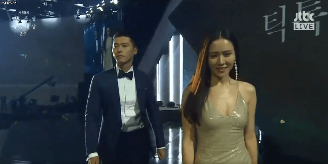 Soi hint của Hyun Bin - Son Ye Jin, thấy loạt điểm bất thường: Từ Baeksang đã giấu nhưng quá lộ, chàng còn cầu hôn luôn rồi? - Hình 4