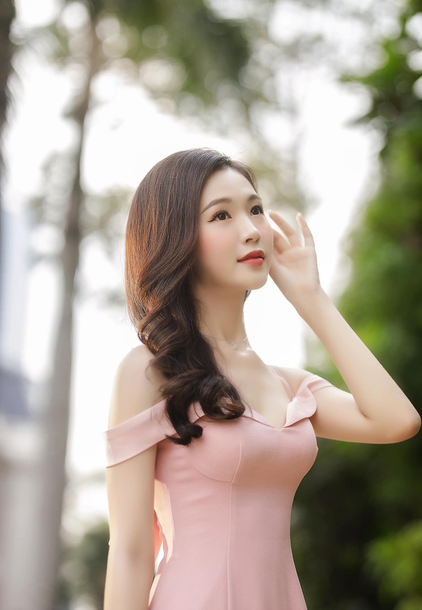 Người đẹp được yêu thích nhất HHVN 2020 khoe nhan sắc 'thần tiên tỷ tỷ' - Hình 1