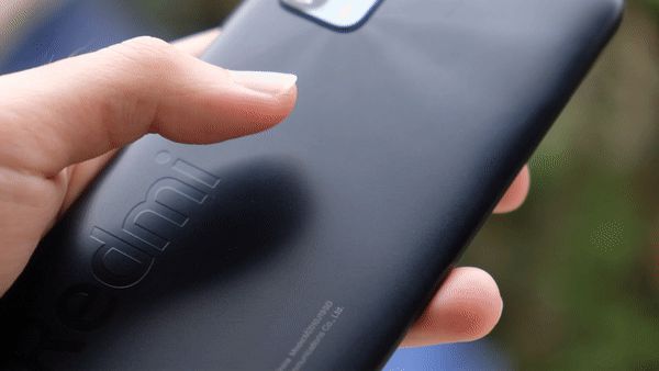 Trên tay Xiaomi Redmi 9T: Smartphone giá rẻ với pin khủng - Hình 3