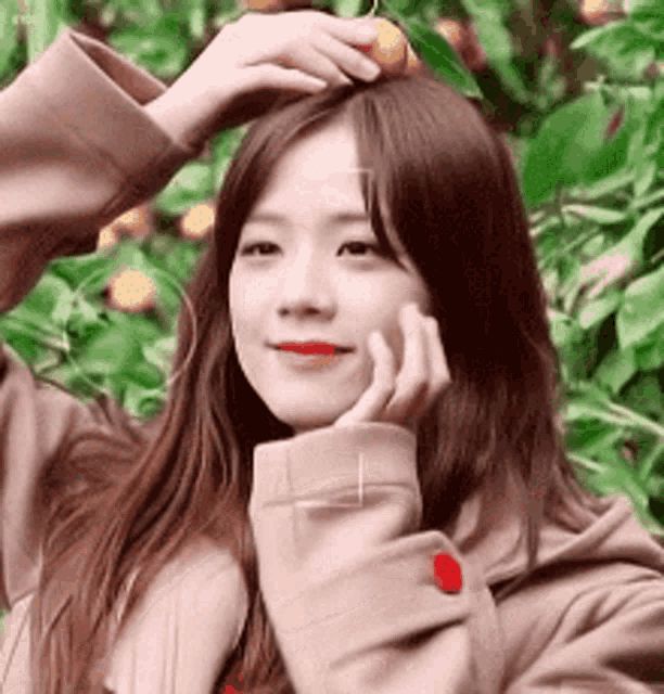 Lại tranh cãi nhan sắc 2 nàng thơ Dior xứ Hàn: Tình đầu quốc dân Suzy hay Hoa hậu Hàn Quốc Jisoo (BLACKPINK), ai đẹp hơn? - Hình 14