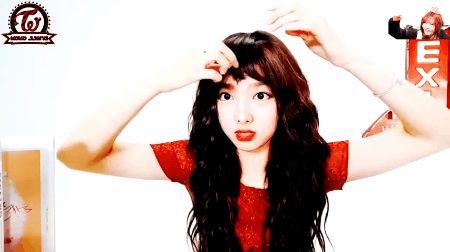 Nayeon (Twice) từng bị chê hết lời khi để tóc mái giả nhưng thực tế lại khiến dân tình ngã ngửa vì bất ngờ - Hình 4