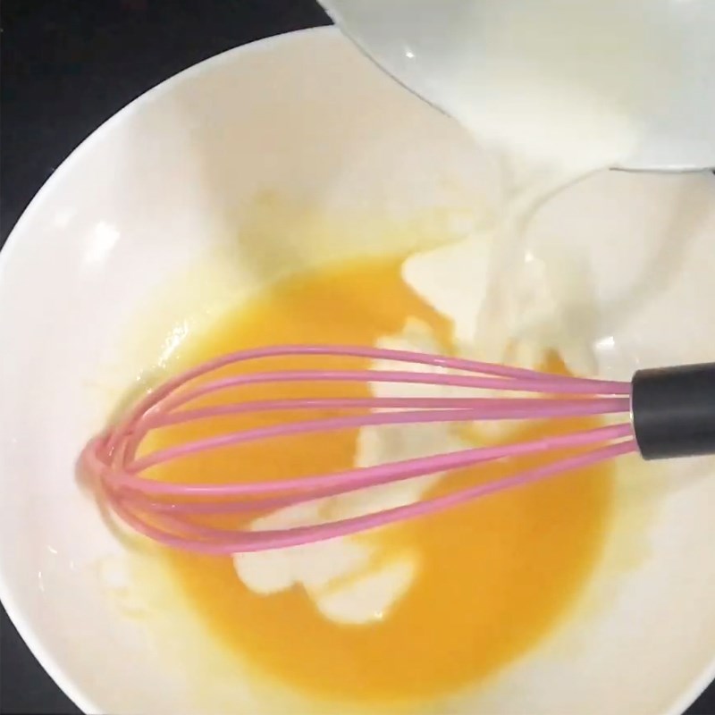 Cách làm bánh milo kem mặn (kem cheese) béo ngậy, thơm ngon tại nhà - Hình 3