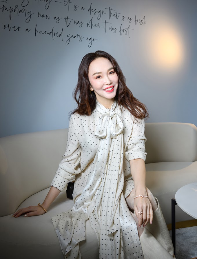 Phạm Văn Phương - Lý Minh Thuận kỷ niệm 12 năm kết hôn, nhan sắc Tiểu Long Nữ tuổi 50 gây sốc - Hình 3