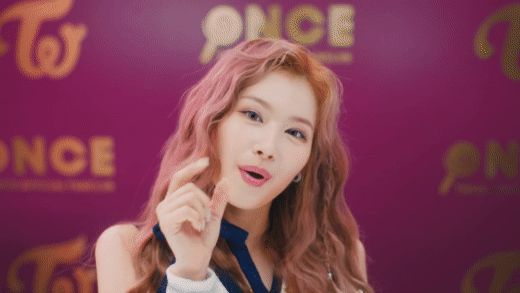 TWICE bùng nổ visual nhưng hát tiếng Anh như tiếng Hàn trong MV mới, netizen ngán ngẩm vì động thái vắt kiệt sức gà nhà của JYP - Hình 10