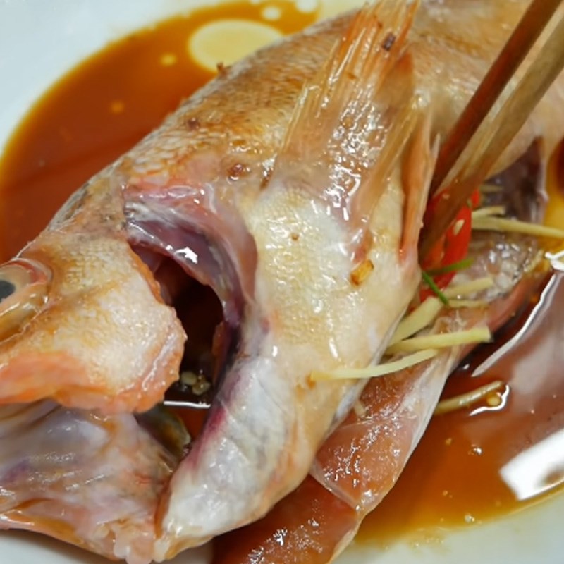 2 cách làm cá hồng hấp xì dầu và hấp bia mềm ngon thơm lừng đậm đà hương vị - Hình 11