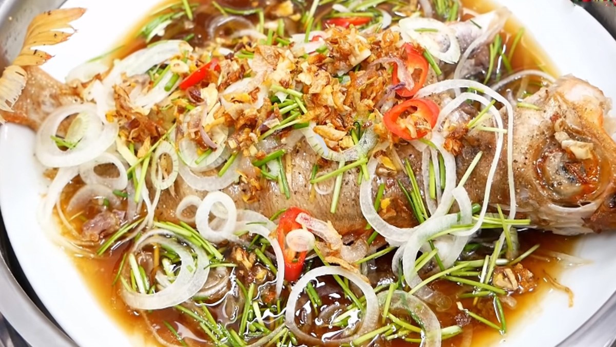 2 cách làm cá hồng hấp xì dầu và hấp bia mềm ngon thơm lừng đậm đà hương vị - Hình 1