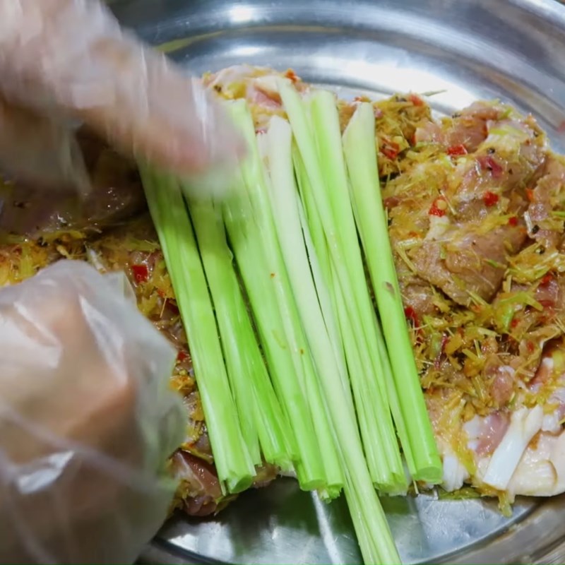 3 cách làm chân giò (giò heo) hấp bia, sả ớt và ngũ vị hương đậm đà hấp dẫn - Hình 26