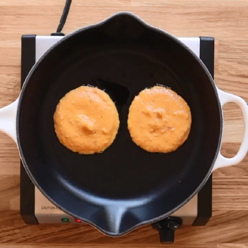 Cách làm pancake khoai lang thơm ngon hấp dẫn đơn giản cho bữa sáng - Hình 6