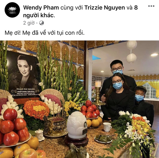 Con gái Phi Nhung lặng người trong ngày đón mẹ trở về: Mẹ ơi! Mẹ đã về với tụi con rồi - Hình 1