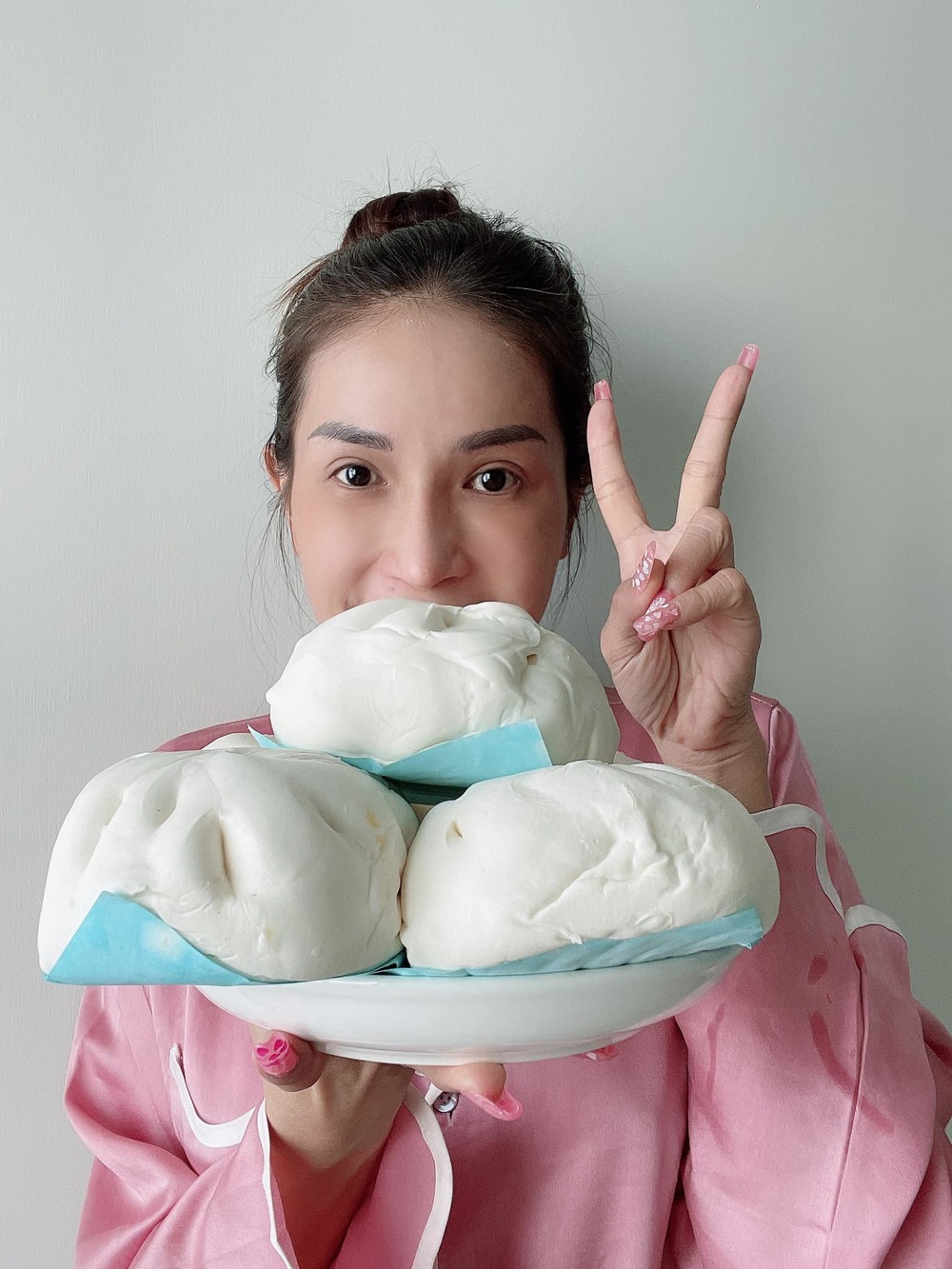 Hành trình làm tình nguyện viên của Khả Như: từ cắt tóc đến văn nghệ - Hình 7