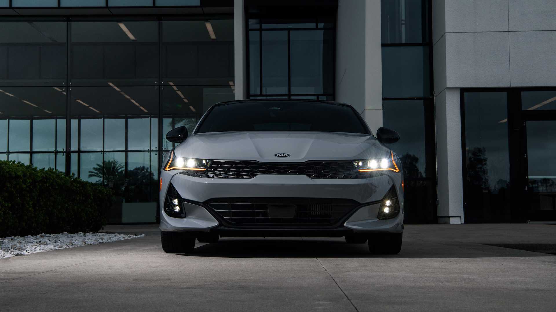 Kia K5 ra mắt thị trường Việt: Đẹp, sang, hiện đại - Hình 4
