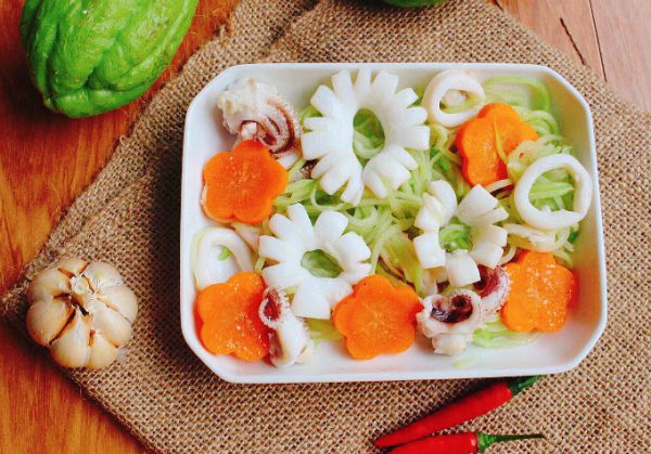 Món mực xào su su đổi vị cho cả nhà - Hình 1
