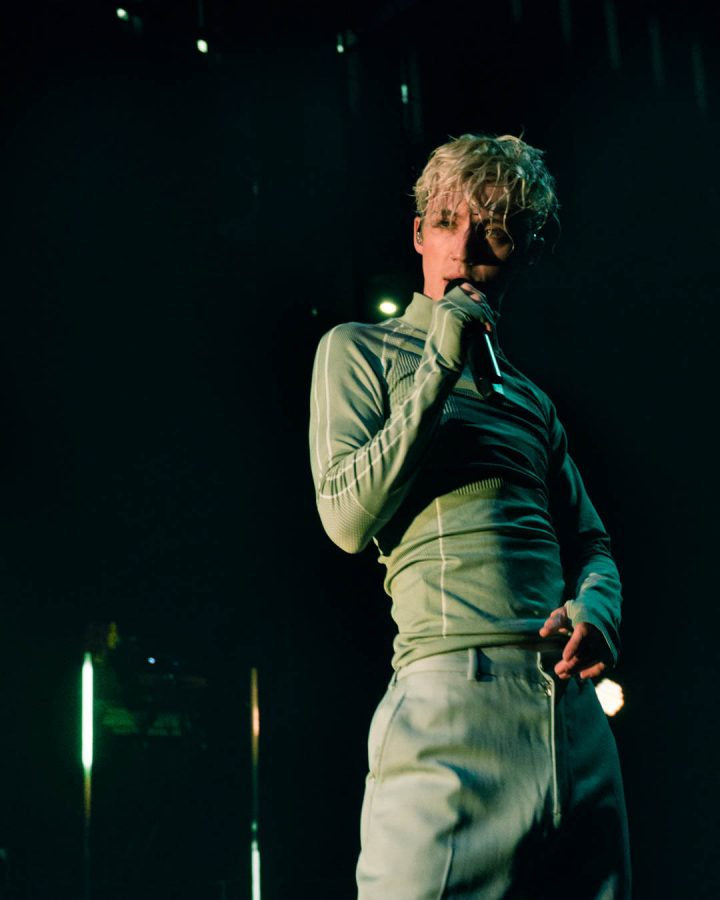 Troye Sivan lần đầu chia sẻ về khoảnh khắc gây sốc tại MET Gala 2021: Đây không phải lần cuối bạn thấy tôi mặc váy đâu - Hình 2