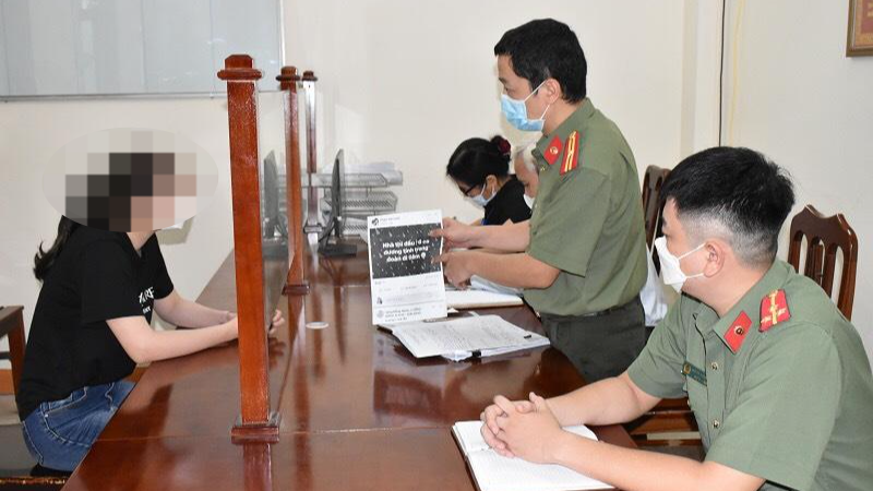 Tung tin '6 ca dương tính trong đoàn đi tiêm' bị phạt 5 triệu đồng - Hình 1