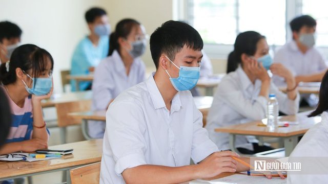 vac xin phong covid 19 cho tre dung chu quan va chan chu 3e1 6084967