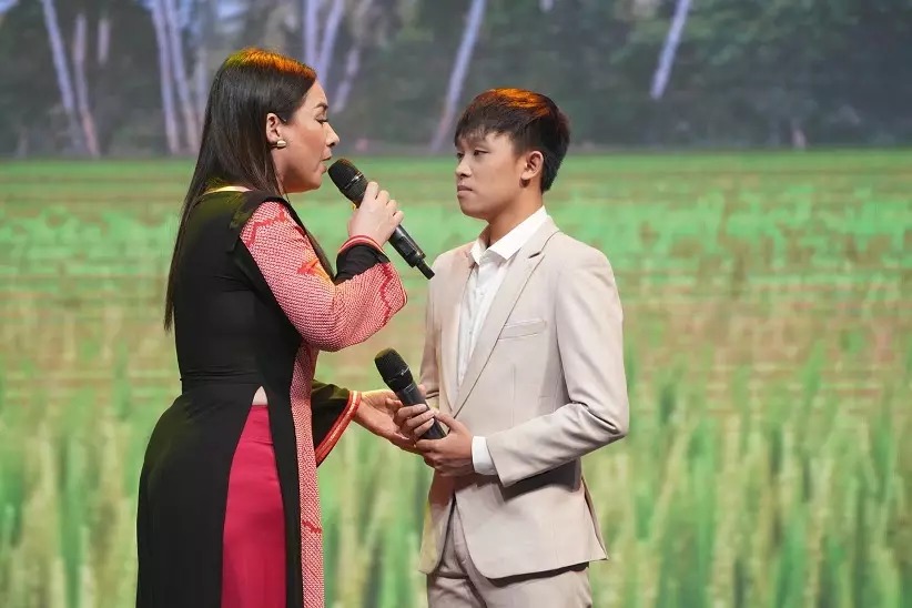 Hồ Văn Cường từng không muốn chạy show sau Vietnam Idols Kids, phản ứng cố ca sĩ Phi Nhung lúc đó ra sao? - Hình 2