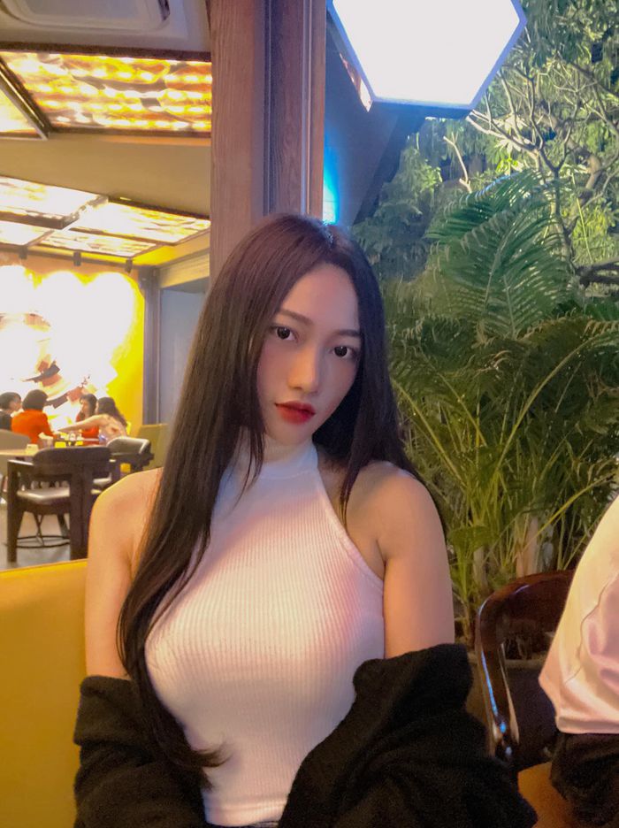 Hot girl Quảng Ninh làm ai cũng xuýt xoa khi khoe body - Hình 5