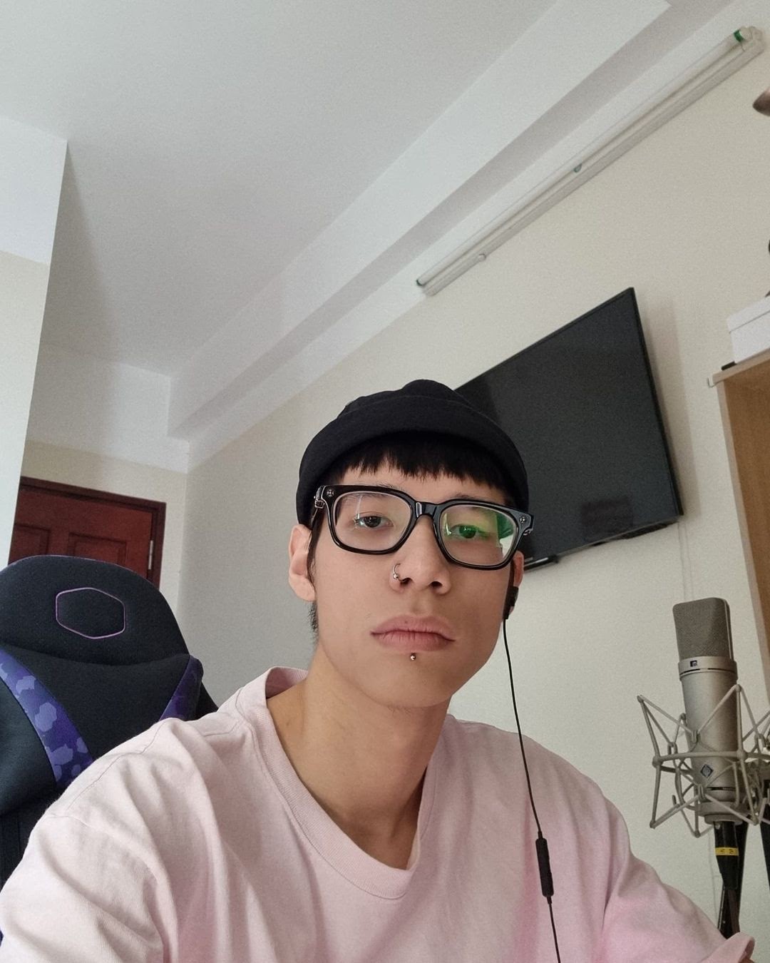 MCK bị fan BLACKPINK ở nước ngoài kêu gọi report tài khoản vì spam ảnh ghép Rosé và Khá Bảnh - Hình 5