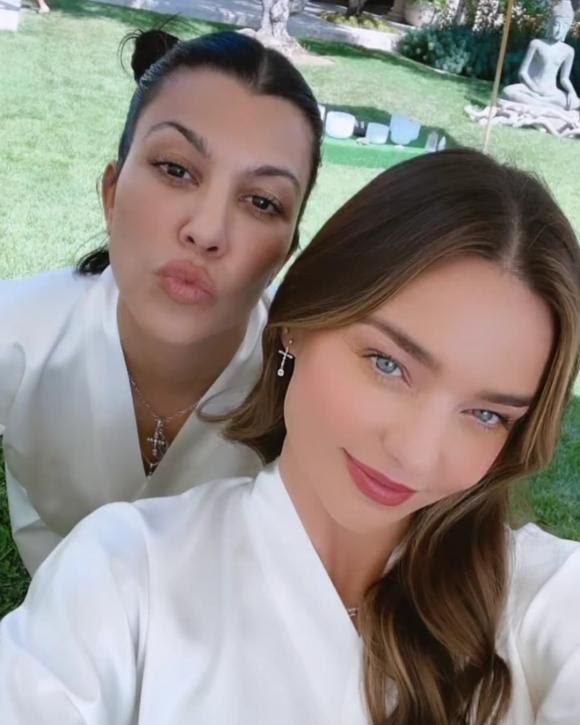 Miranda Kerr bị gọi là máy đẻ của chồng tỷ phú, phản ứng ra sao về tin sinh con thứ 4? - Hình 5