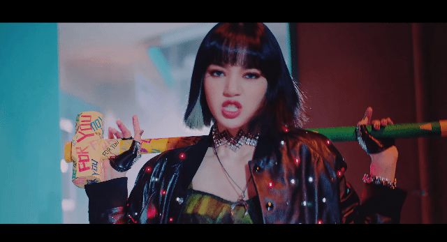 Jeon Somi bắt chước BLACKPINK trong teaser comeback, nhưng có khi là thuyết âm mưu về vũ trụ Lovesick Girls? - Hình 2