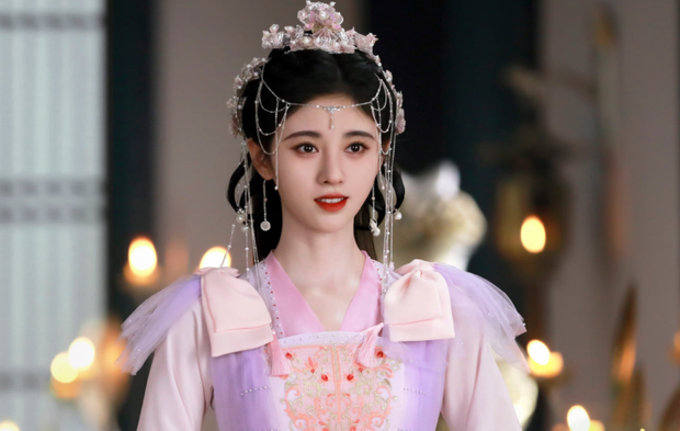 Lâm Tâm Như bị đào lại loạt ảnh ở tuổi 19, nhan sắc ra sao mà Cúc Tịnh Y bị réo tên so sánh? - Hình 2