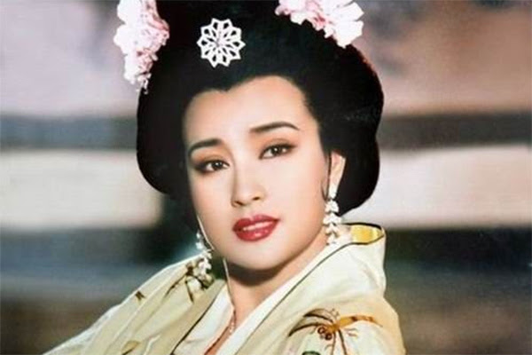 Lưu Hiểu Khánh - Võ Tắc Thiên 2 lần làm tiểu tam giật chồng, phải ngồi tù vì trốn thuế và cái kết - Hình 3