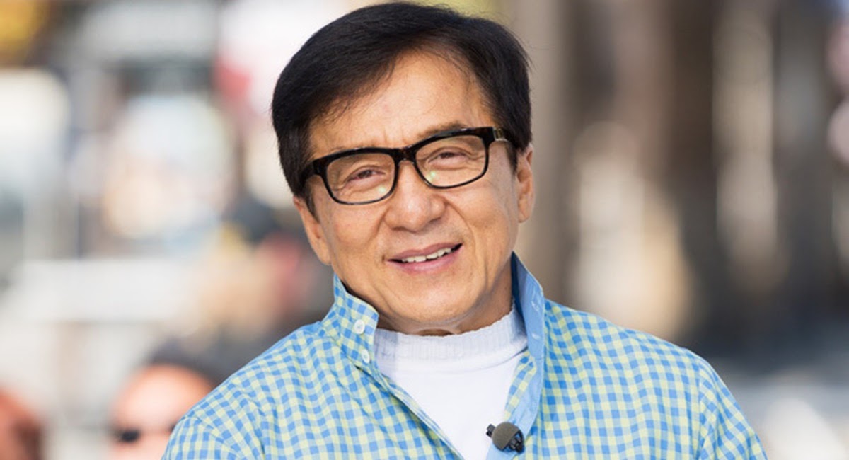 Jackie Chan is &quot;old age and weak&quot;, his face is haggard when he appears on the set - Photo 3