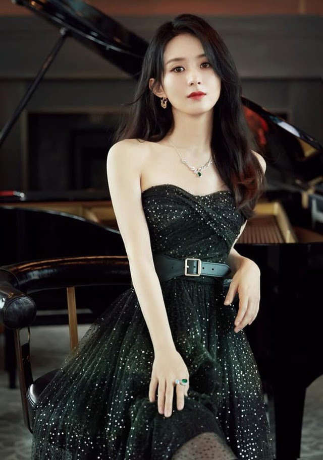 Triệu Lệ Dĩnh để lộ cát-xê trăm tỷ gây choáng nhưng lại từ chối nuôi con vì nghèo - Hình 2