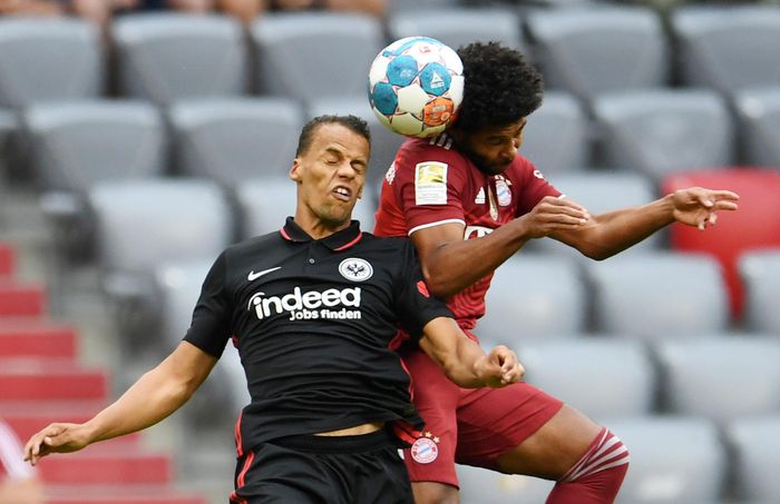 Bayern Munich thua ngược Frankfurt trên sân nhà - Hình 2