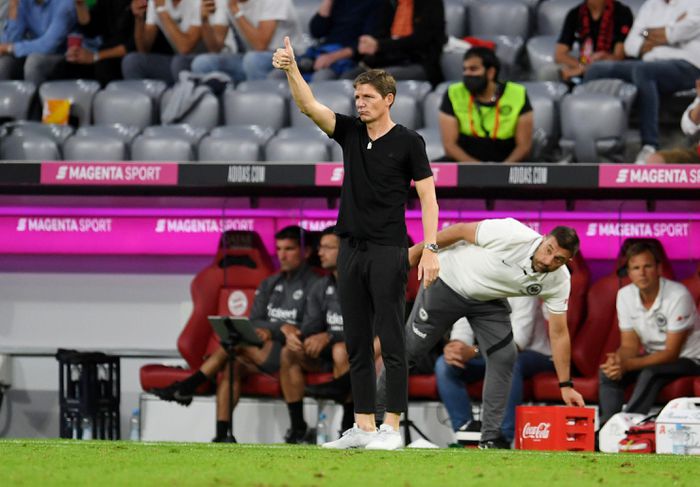 Bayern Munich thua ngược Frankfurt trên sân nhà - Hình 9