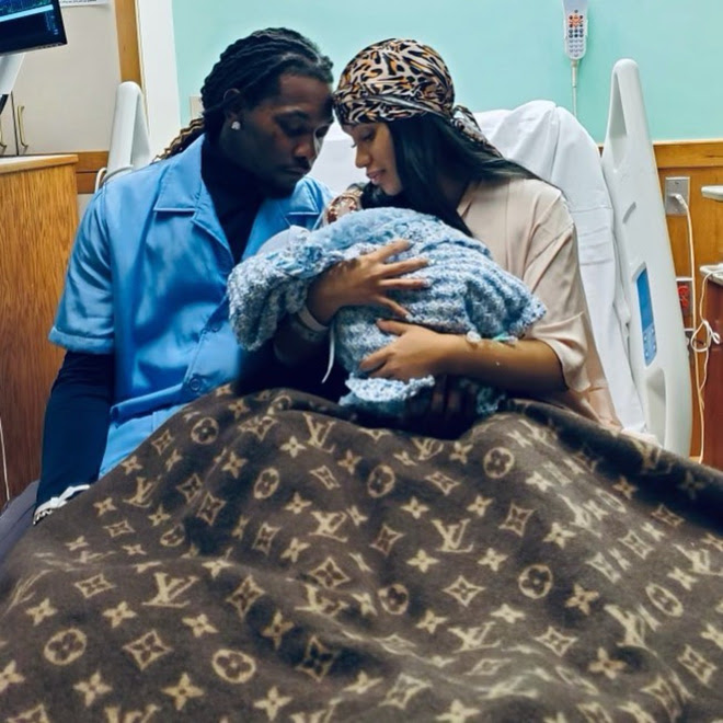 Cardi B diện đồ xanh lét đi dự sự kiện khiến netizen hết hồn - Hình 2