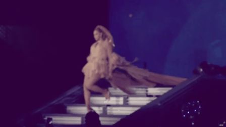 Hay bị sấp mặt vì giày cao? Beyoncé có ngay tips cứu nguy trong 2 giây đây! - Hình 2