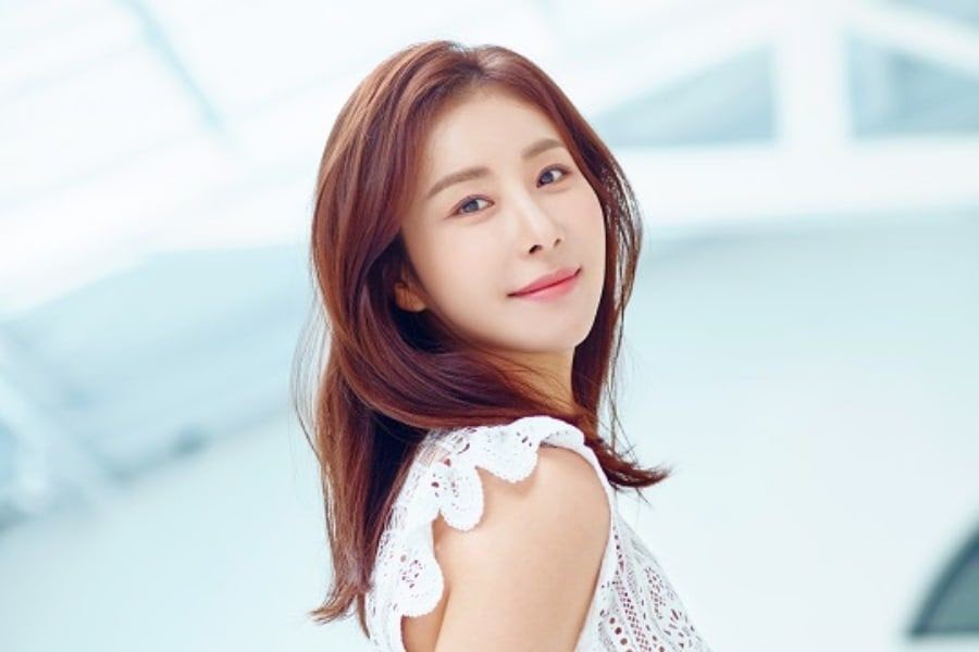 Han Da Gam - Tình địch Song Hye Kyo sự nghiệp xuống dốc giờ sống ra sao? - Hình 4