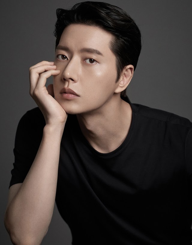 Park Hae Jin: Đủ combo nổi tiếng, đẹp trai, giàu có nhưng vẫn ế trường tồn - Hình 4