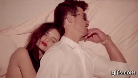 Soi hiện trường vụ Cô đào siêu vòng 1 Emily Ratajkowski bị bóp ngực trần, yêu râu xanh Robin Thicke có biểu hiện lạ? - Hình 5