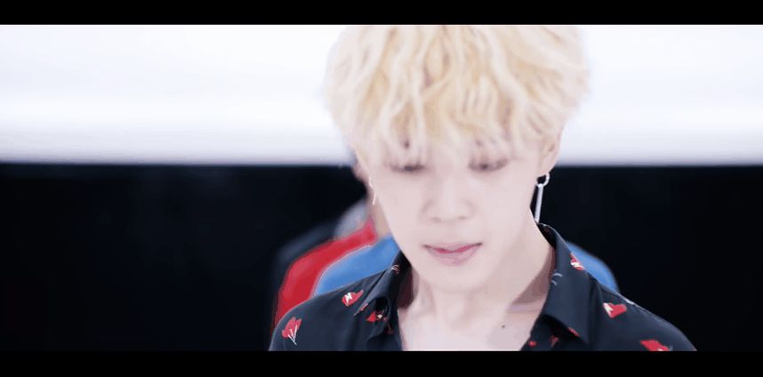 Jimin chinh phục cả giới phóng viên, ai cũng đều công nhận thành viên BTS chính là ông hoàng Intro của Kpop! - Hình 11