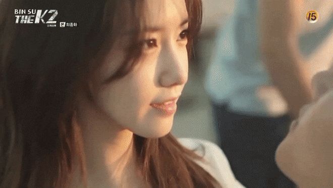 4 mỹ nhân Hàn cứ đóng cảnh hôn là đơ thấy sợ: Yoona diễn sượng trân, Park Shin Hye chịu trận thấy thương - Hình 13
