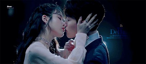 4 mỹ nhân Hàn cứ đóng cảnh hôn là đơ thấy sợ: Yoona diễn sượng trân, Park Shin Hye chịu trận thấy thương - Hình 7