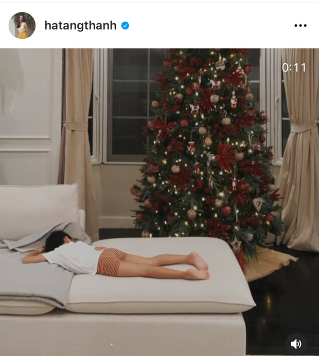Biệt thự triệu đô nhà Hà Tăng đã lên đèn đón Noel, quý tử lọt vào ống kính và gây choáng với chi tiết này! - Hình 1