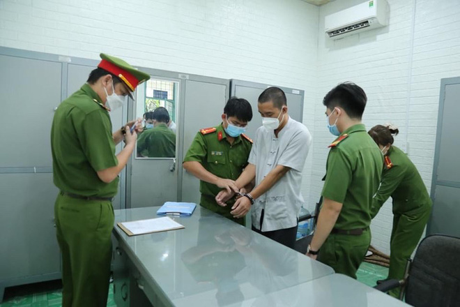 Giang Kim Cúc xóa tên cộng sự thân thiết sau tin một giám đốc bị bắt tội lừa đảo - Hình 2