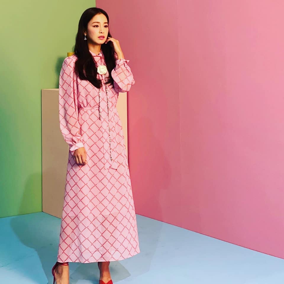 Kim Tae Hee chia sẻ điều gì mà khiến ông xã lập tức thả tim rồi gọi vợ tiếng chị gái? - Hình 2