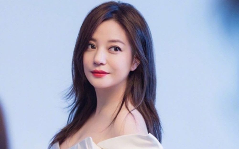 Lý do Triệu Vy sống sót qua bão scandal lừa đảo, phản quốc, còn Phạm Băng Băng thì không? - Hình 3