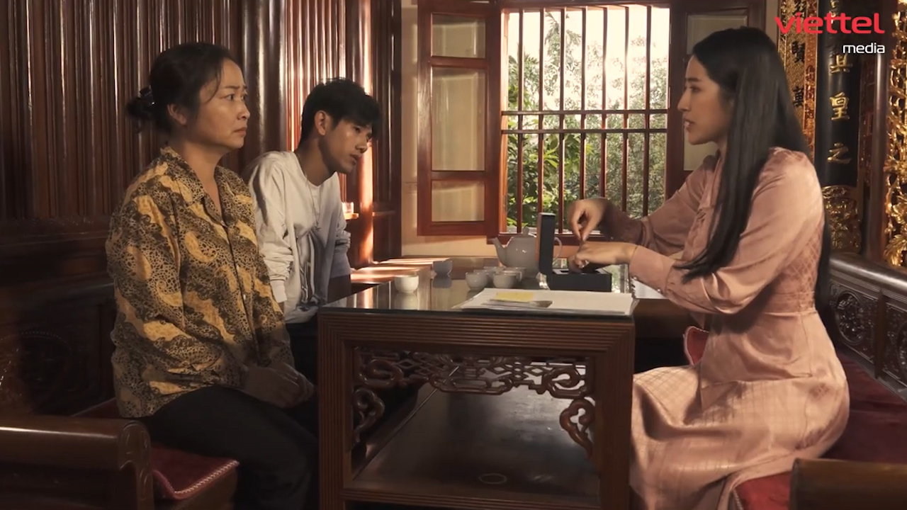 Ngã rẽ tuổi 18 tập 2: Khánh vừa lên thành phố đã đánh nhau 3 tuần một lần, lột xác khiến bạn bè trầm trồ - Hình 6