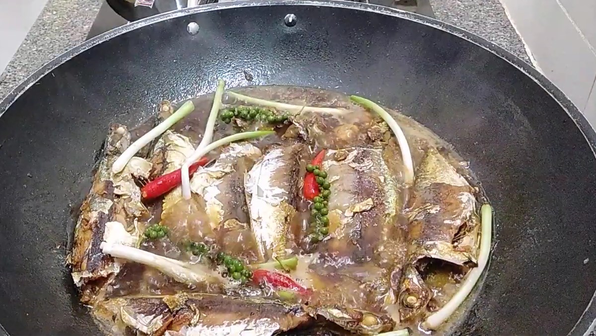 Tổng hợp 17 cách làm cá kho lạt ngon dễ làm hấp dẫn cho bữa ăn - Hình 6