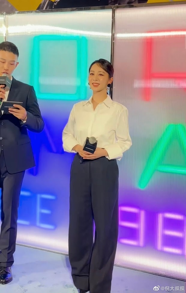 Dương Tử bị lột trần nhan sắc thật dừ chát qua ảnh team qua đường, fan đồng loạt vỡ mộng - Hình 3