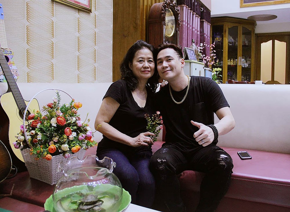 Khánh Phương từng bị chính bố đẻ chê bai là Xướng ca vô loài, không thể nào nổi tiếng được? - Hình 2