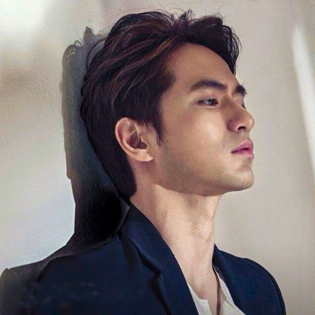 Lee Jin Wook: Tình cũ 2 chị đại Choi Ji Woo - Gong Hyo Jin, bị bạn gái bóc phốt chấn động Hàn Quốc - Hình 2